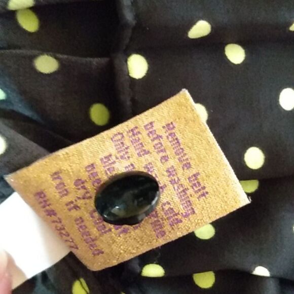 Adorable Black Dress W/ Green Polka Dots And Poofy Slit Half Sleeves - Picture 15 of 15